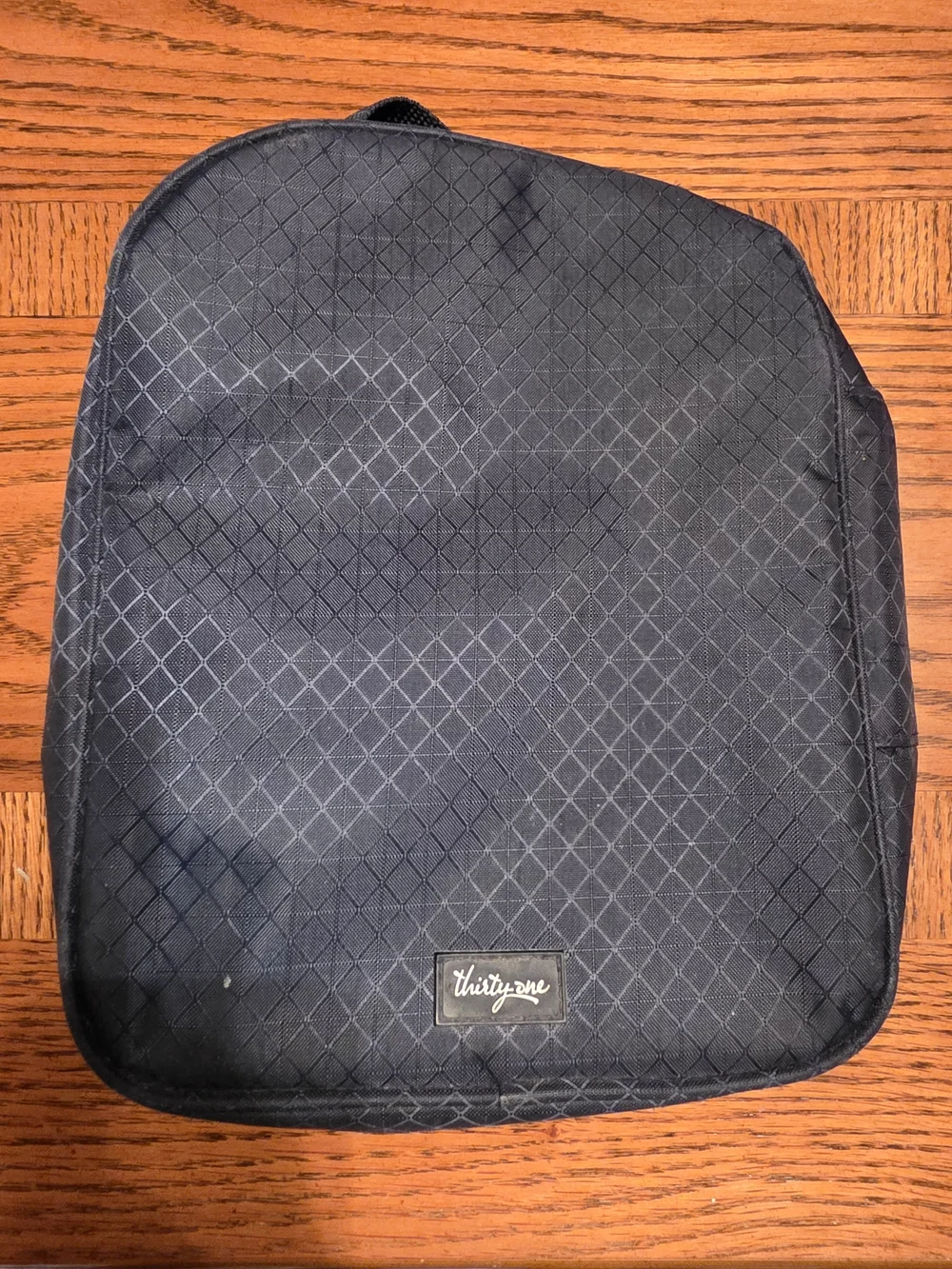 thirty-one Kids Lunch Bag with Gold V Initial